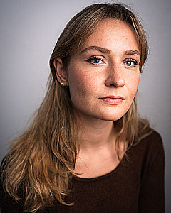 Profile photo for Kelly Hampson