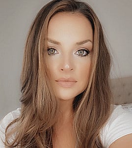 Profile photo for Elissa Lewiss