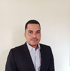Profile photo for Robert Ureña