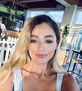 Profile photo for Hannah Naser