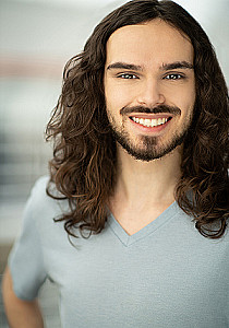 Profile photo for Shane Meeks