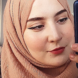 Profile photo for Meriem Regue