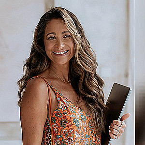 Profile photo for Anabella Aguilar