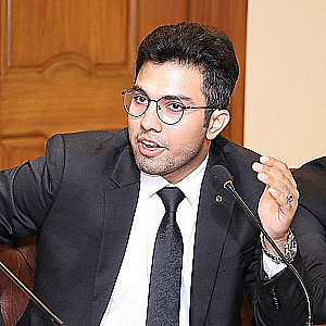 Profile photo for Ali Zaib