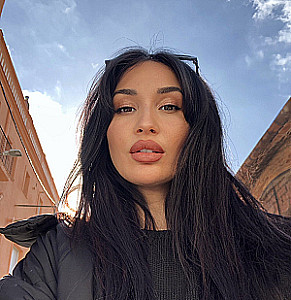 Profile photo for Sarah Muñiz Hanif