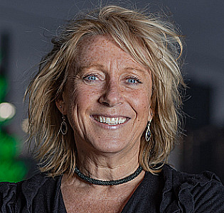 Profile photo for Vicky McKenzie
