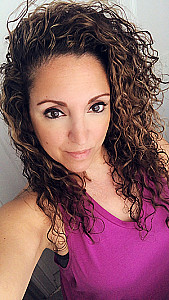 Profile photo for Amanda Ferreira