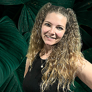 Profile photo for Courtney Steinberg