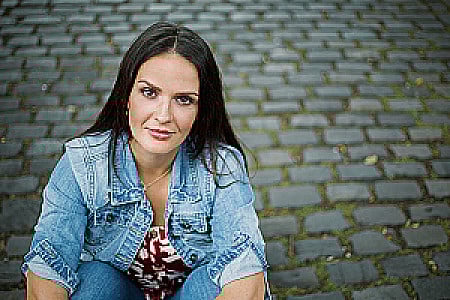 Profile photo for Julia Heiser