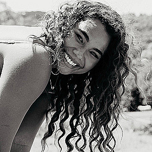 Profile photo for Yasmin Honeychurch