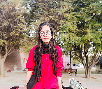 Profile photo for warisha Anwer