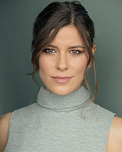 Profile photo for Fernanda Peviani