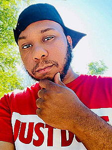 Profile photo for Troy Sessoms