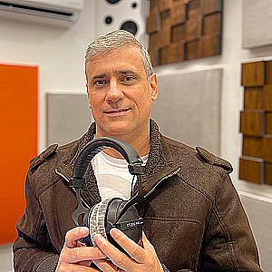 Profile photo for Gustavo Zouain Voice Artist Portuguese Brazilian
