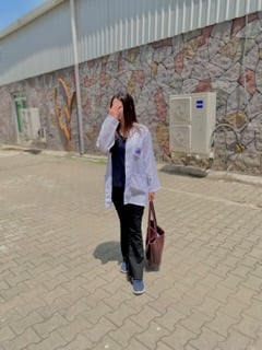 Profile photo for Eshwa Khan