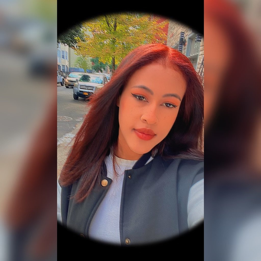 Profile photo for Valentina arias