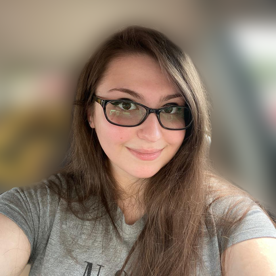 Profile photo for Karissa Dora