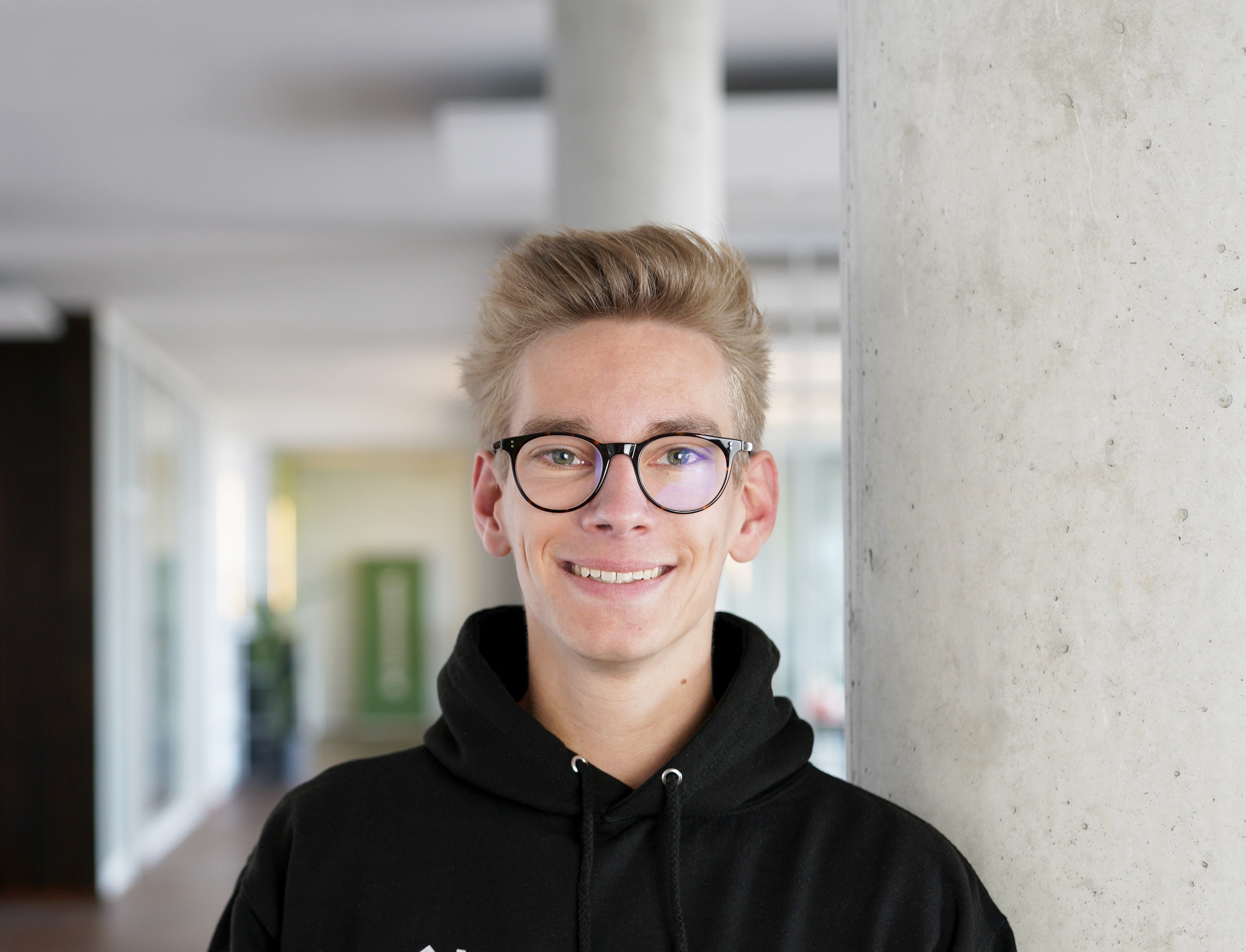 Profile photo for Rouven Dücomy