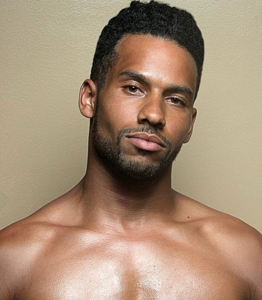 Profile photo for Anthony Eardley