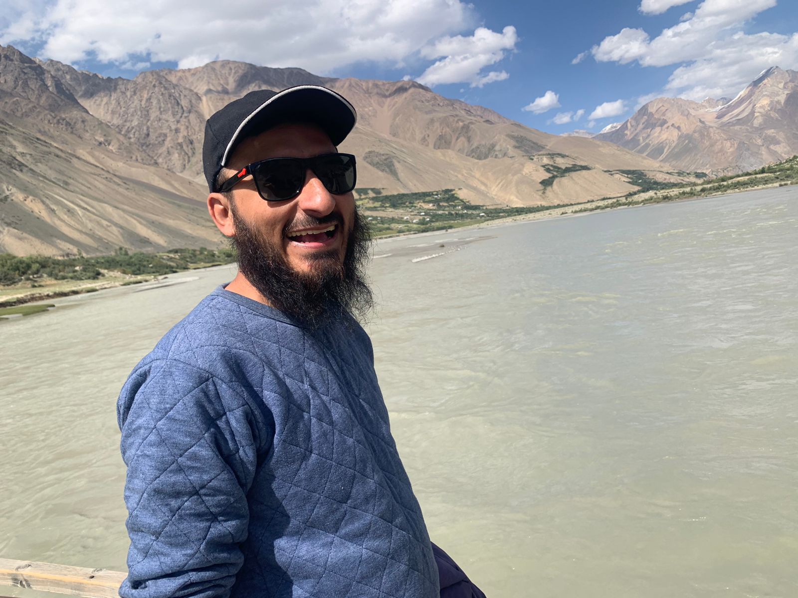 Profile photo for khizar mohiuddin