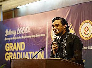 Profile photo for Janro Narag