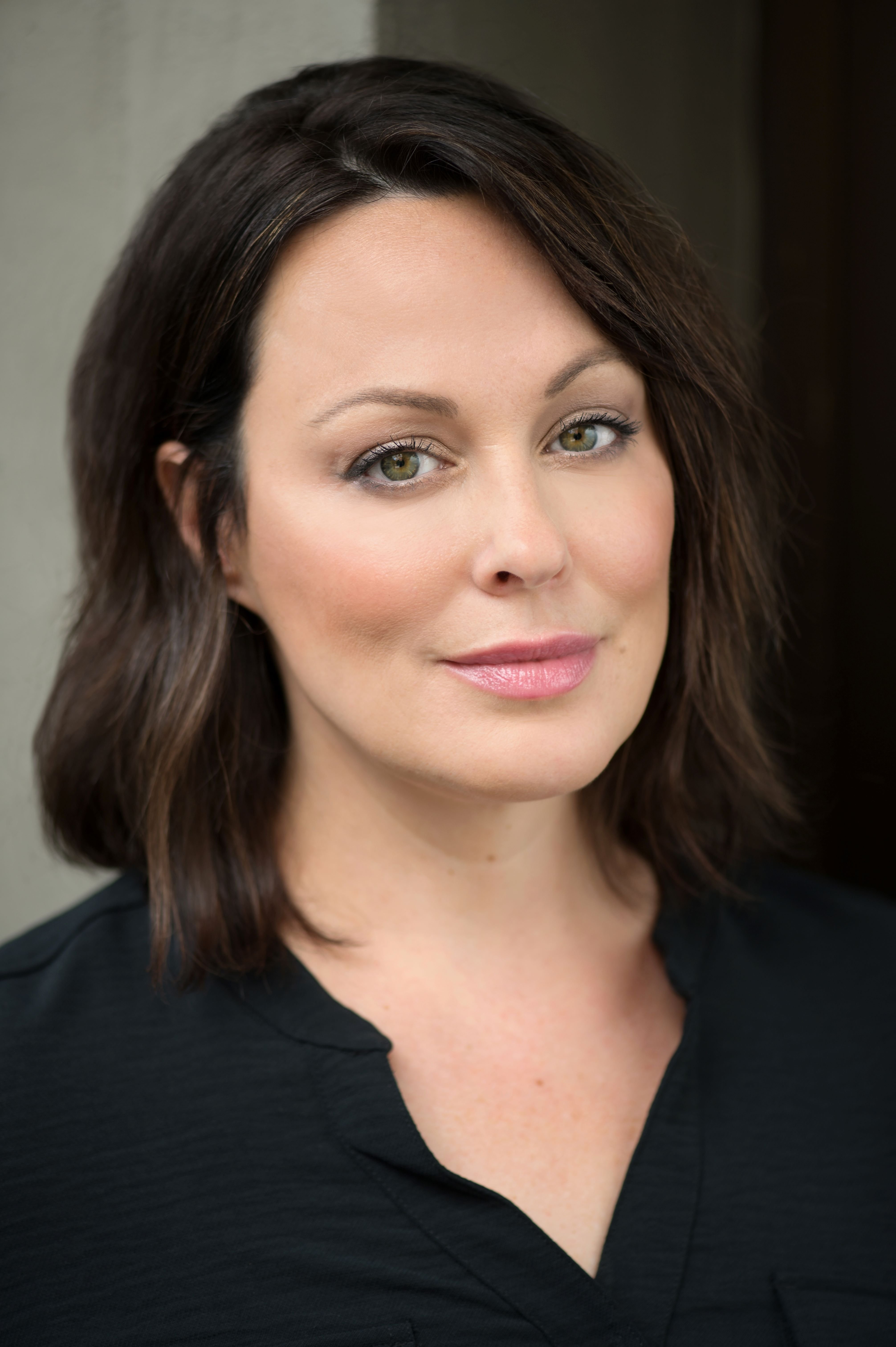 Profile photo for Sabrina Schimanszky