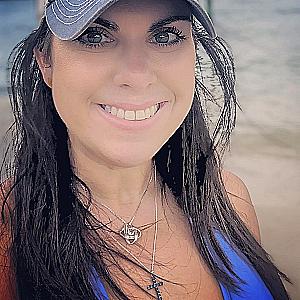 Profile photo for Marianne Sierra