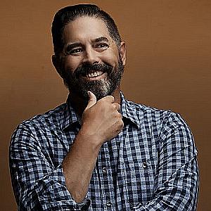 Profile photo for Dennis Thomas