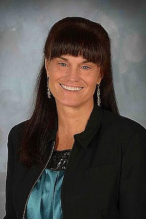 Profile photo for Laura English