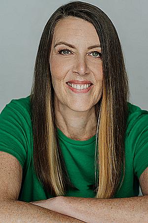 Profile photo for Leanne Davis