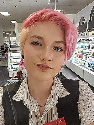 Profile photo for Sarah DeVries