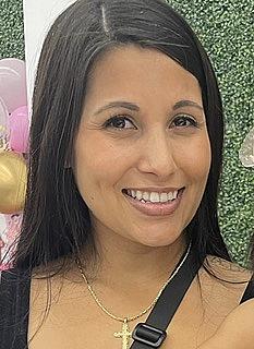 Profile photo for Della Belmares