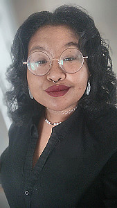 Profile photo for Daisie DeBurgo