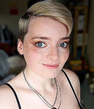 Profile photo for Alexandra Harvey