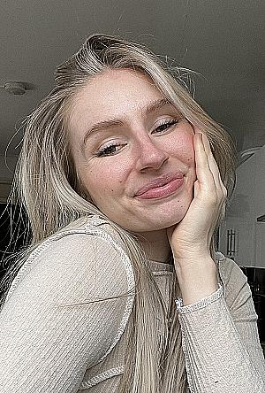 Profile photo for Naomi Hicks