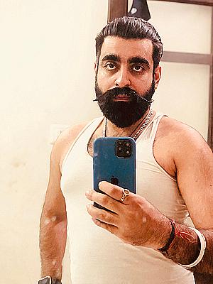 Profile photo for Shubham kapoor