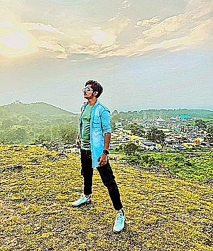 Profile photo for Zeeshan shaikh