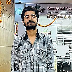Profile photo for Saurav soni