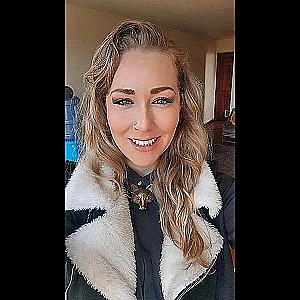 Profile photo for Isabella Schmidt
