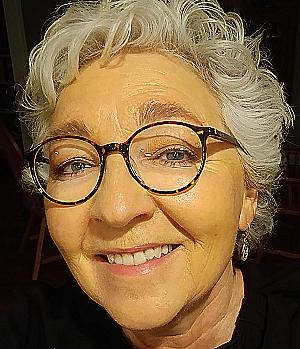 Profile photo for Mandy Biggs-Blagdon