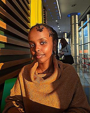 Profile photo for Idil Ali