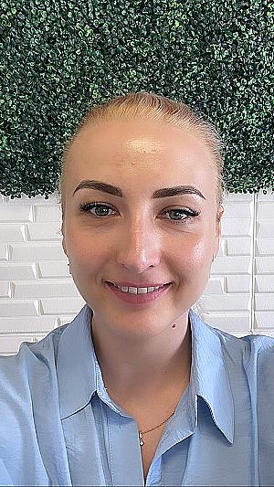 Profile photo for Oksana Zaskalna