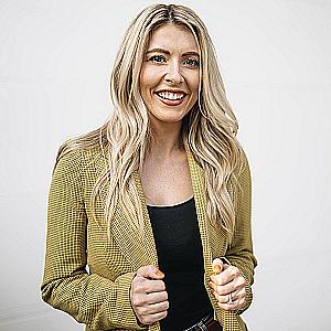 Profile photo for Shannon Ella