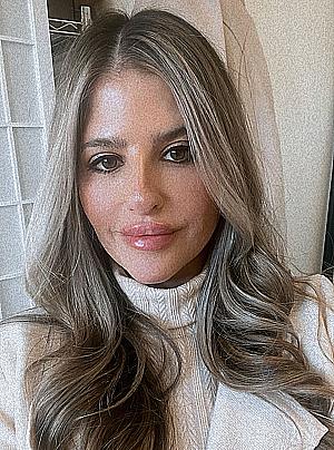 Profile photo for Amanda Threatt-Peters