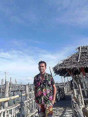 Profile photo for Mark Potayre