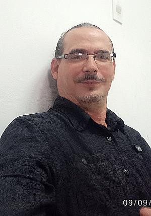 Profile photo for Gustavo Llanos Guillen