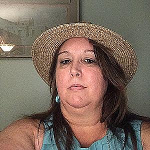 Profile photo for Echo Hunt