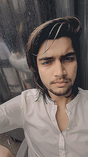 Profile photo for Rana Huri