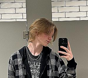 Profile photo for David Lewis-Pitt