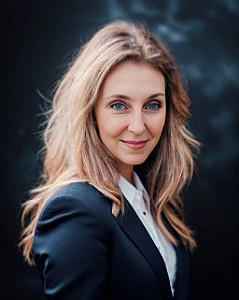 Profile photo for Andra Bousum